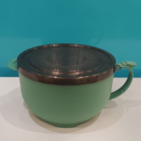 Medium size pot to serve food or for food preservation