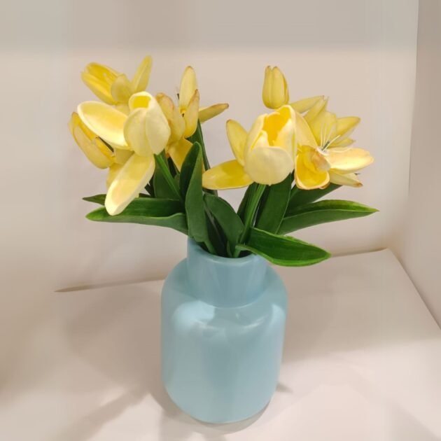 6 pc Artificial Lily stick Flowers for Home decoration زهور زنبق صناعية لتزيين المنزل