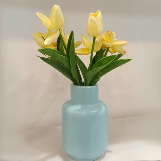 6 pc Artificial Lily stick Flowers for Home decoration زهور زنبق صناعية لتزيين المنزل - Image 2