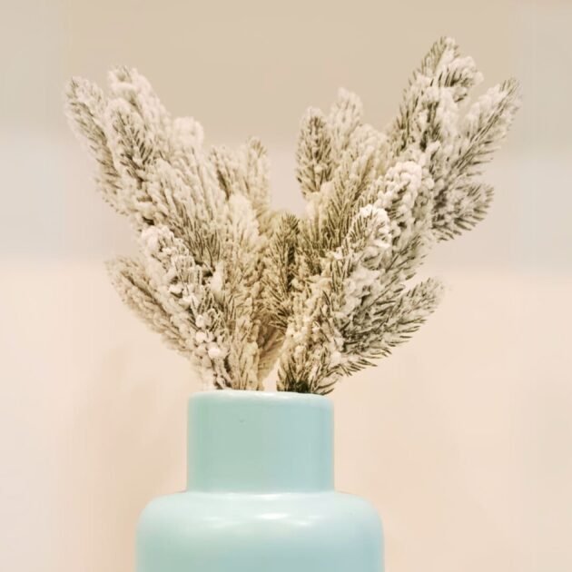 1pc Artificial Snowy Pine Branch for Home Decoration ديكور المنزل